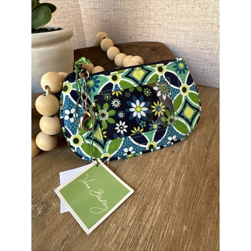 NWT Retired Vera Bradley Daisy Daisy Zip ID Case Coin Purse Pouch - Picture 2 of 4